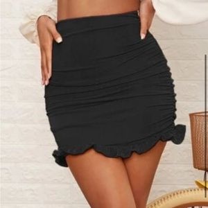 Shein black mini skirt never worn